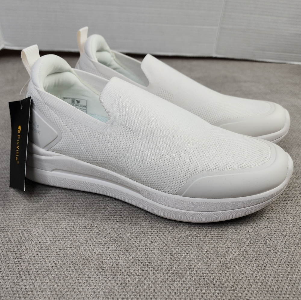 NWT FitVille 10.5EW Women's BriskWalk Recovery Slip-On White Sneakers Extra Wide